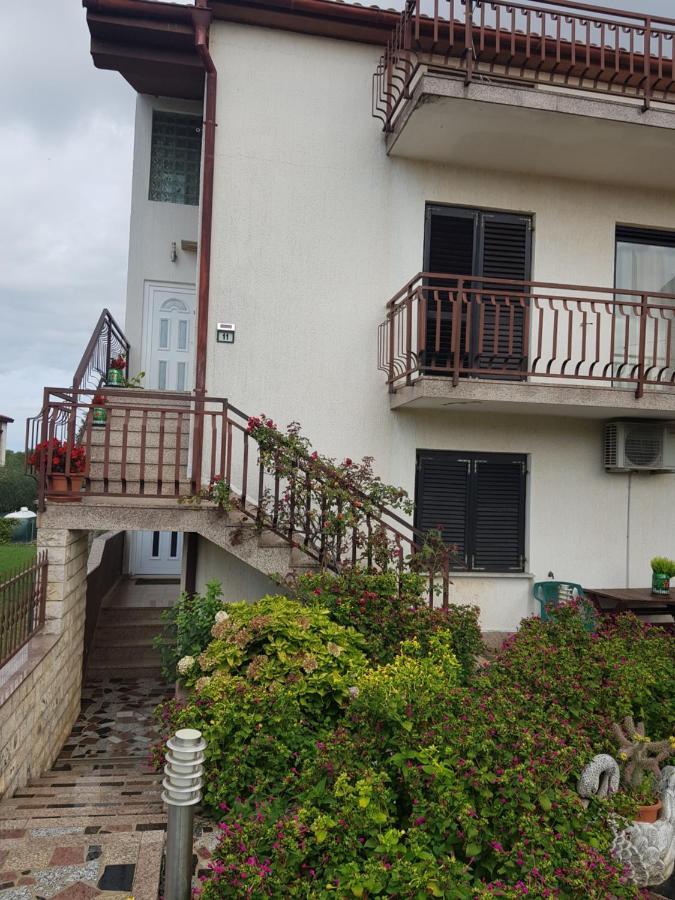 Lili Apartment Umag Exterior photo